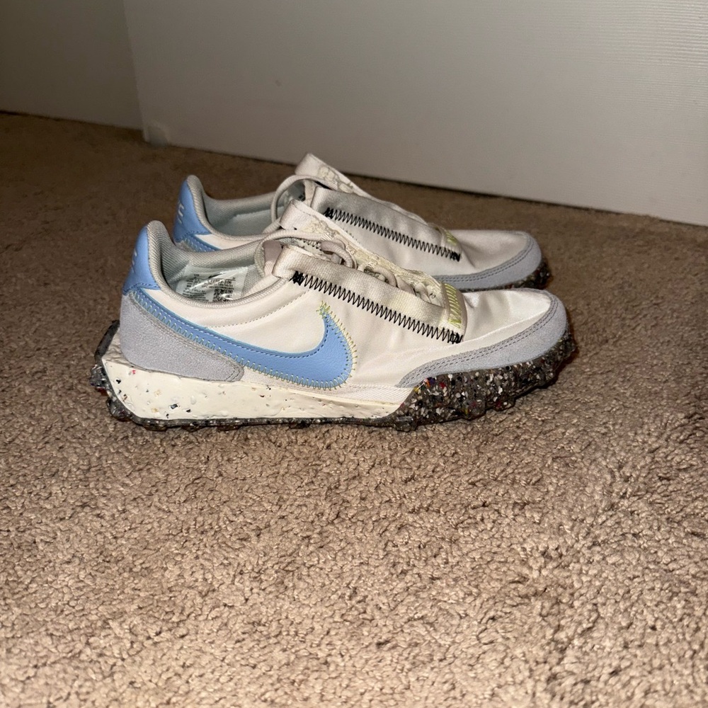 Nike Waffle Racer Crater Women’s Sneakers. Size 6